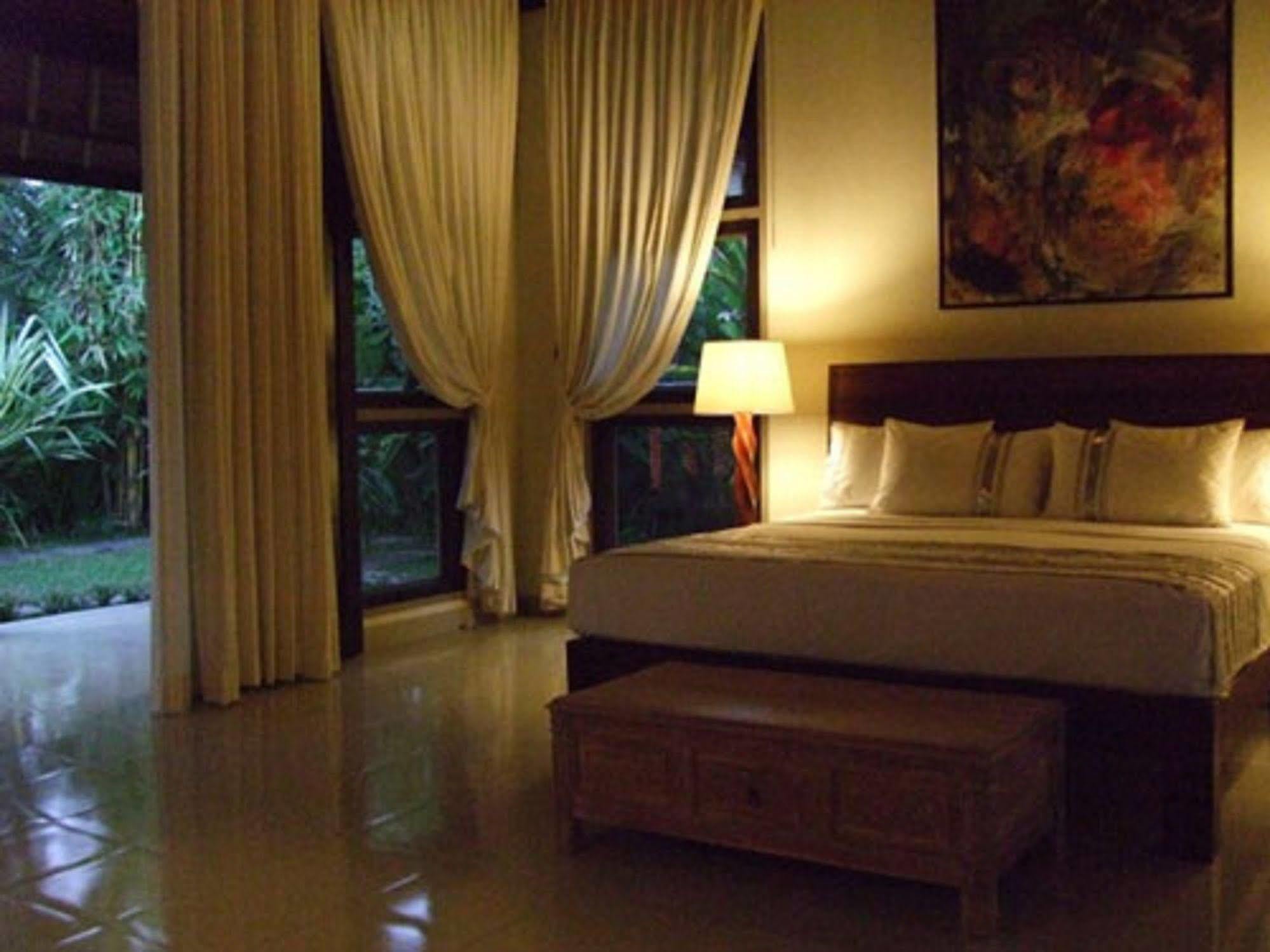 Puri Lotus Ubud Exterior foto