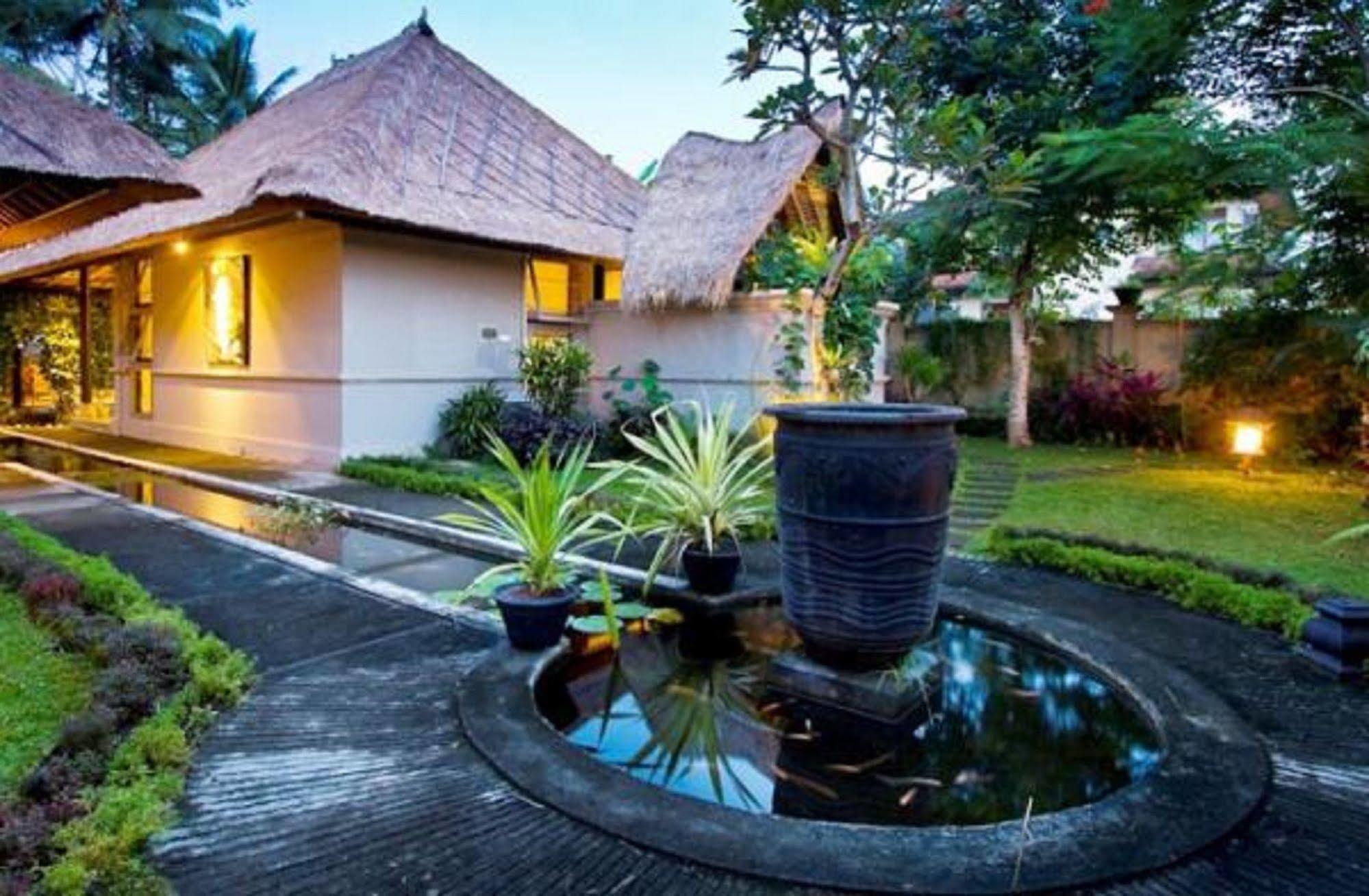 Puri Lotus Ubud Exterior foto